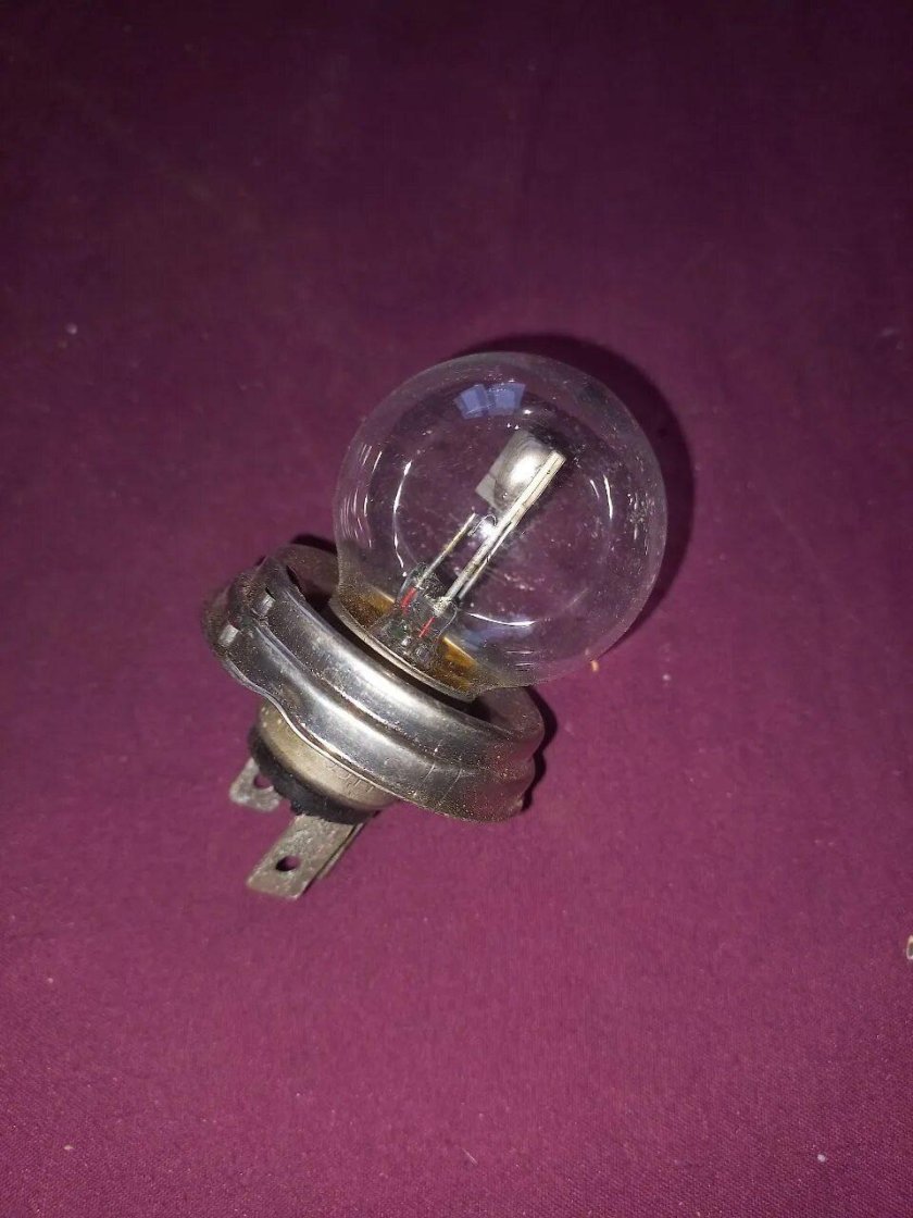 Лампы габарит ФГ 140 уплотнитель