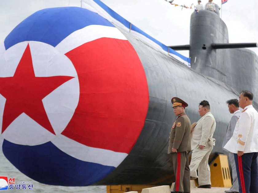 Подводная лодка КНДР