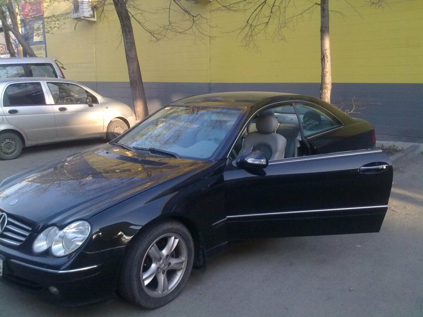 Mercedes-Benz CLK-class 2003