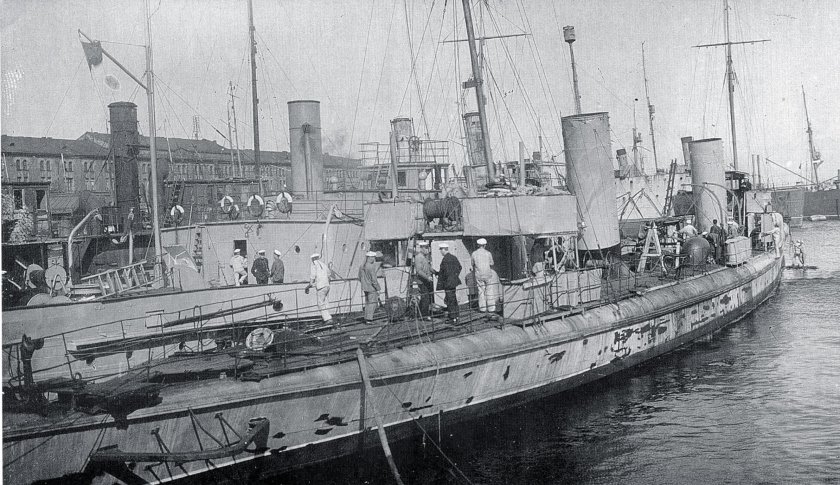 Миноносец внушительный 1904