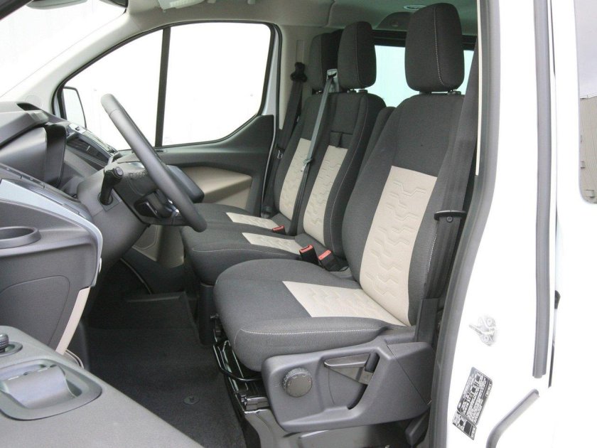 Ford Tourneo Custom 2012