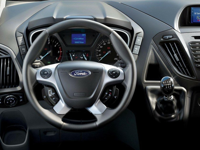 Ford Tourneo Custom 2012