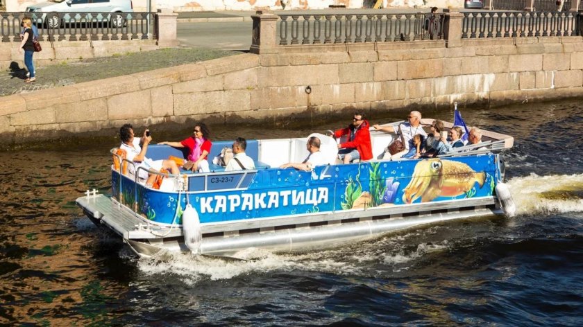 Теплоход каракатица Санкт-Петербург