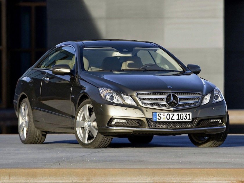 Mercedes Benz e200