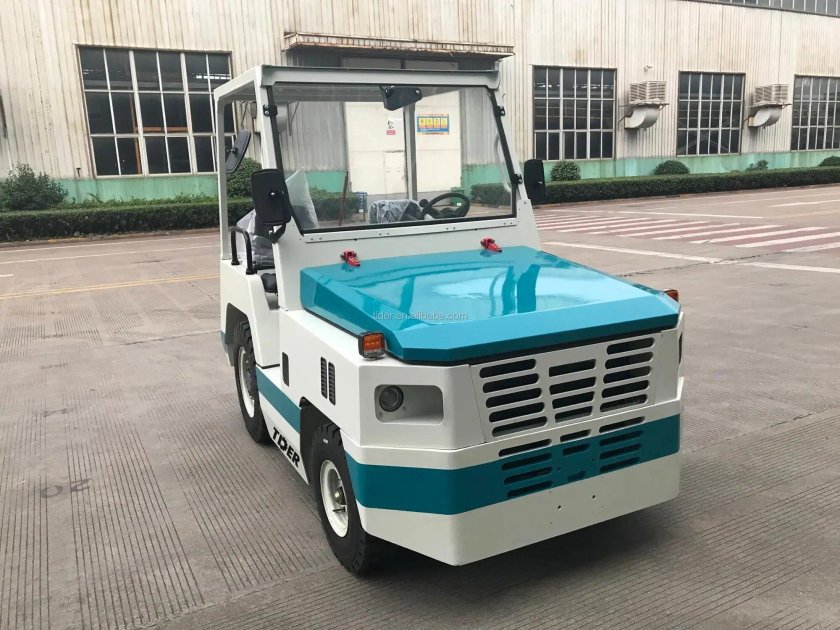 Багажный тягач