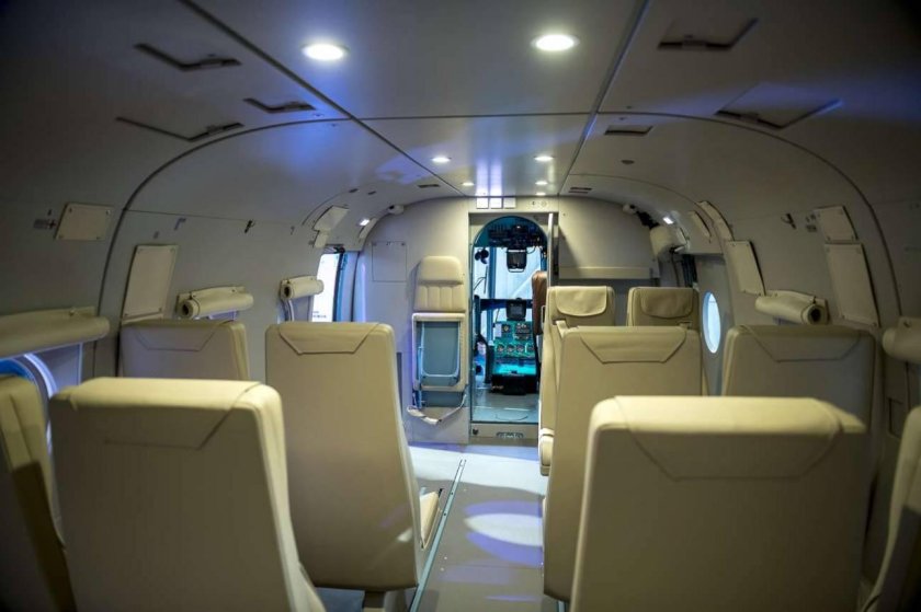 Салон вертолета ми-8