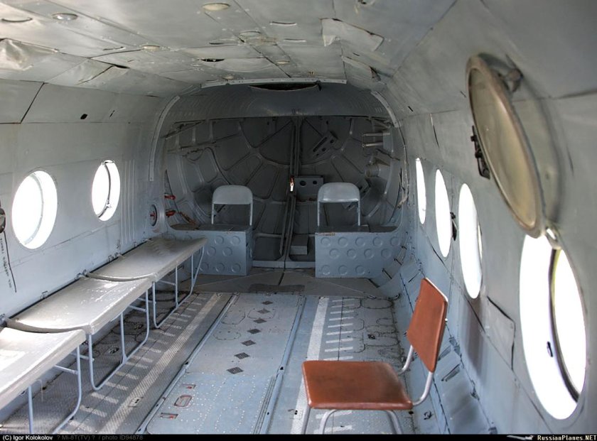 Вертолёт ми-8 пассажирский салон