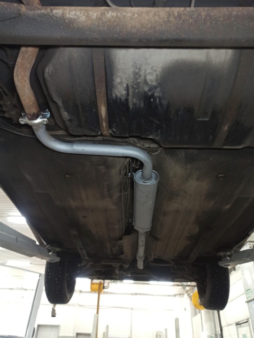 Крепление резонатора ВАЗ 2114