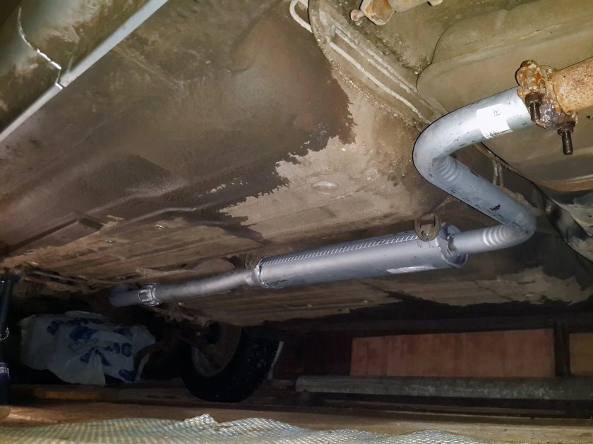 Крепление резонатора ВАЗ 2114