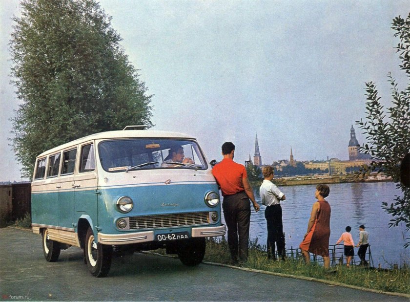 РАФ машина 977