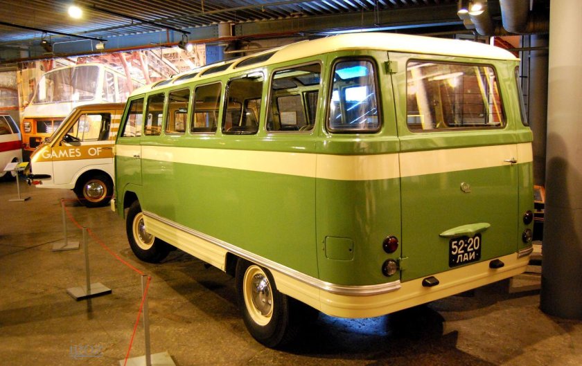 РАФ-977е турист