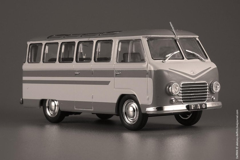 РАФ 977 ДЕАГОСТИНИ