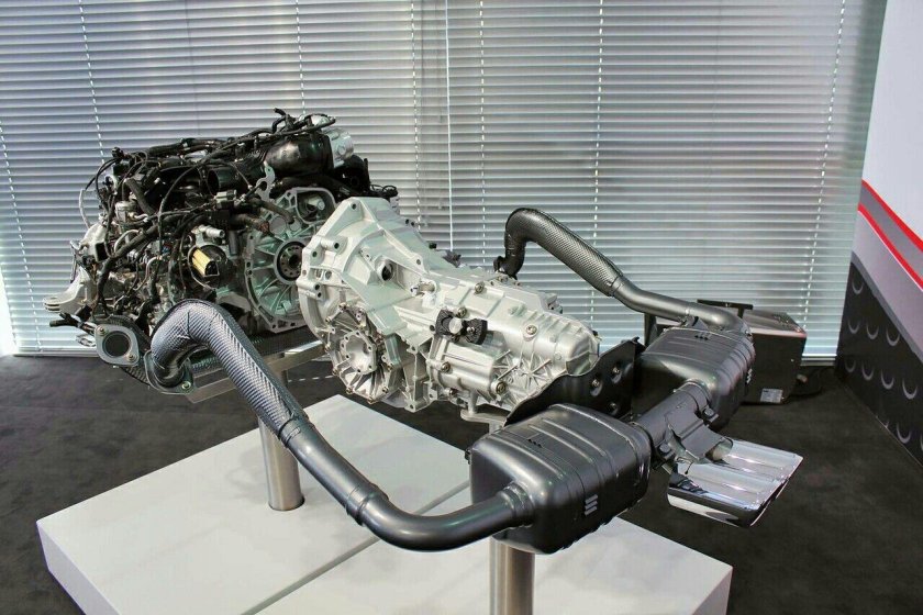 Порше Бокстер двигатель