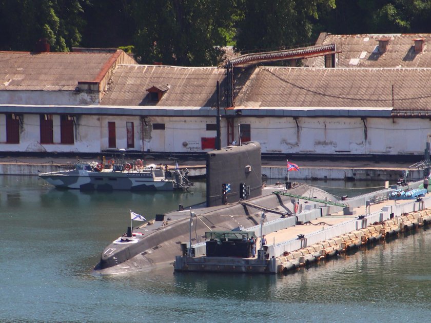 Севастополь бухта подводных лодок