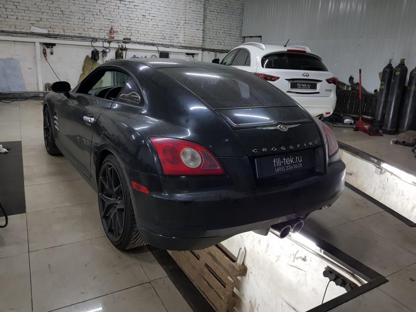 Chrysler Crossfire выхлопная труба