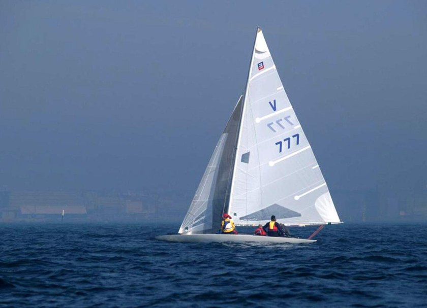 Катамаран Накра 17