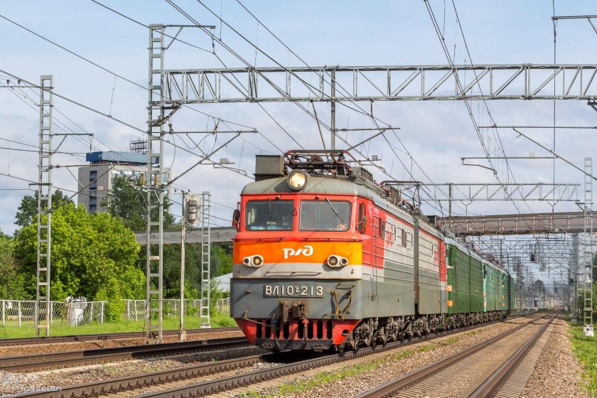 Локомотив электрички