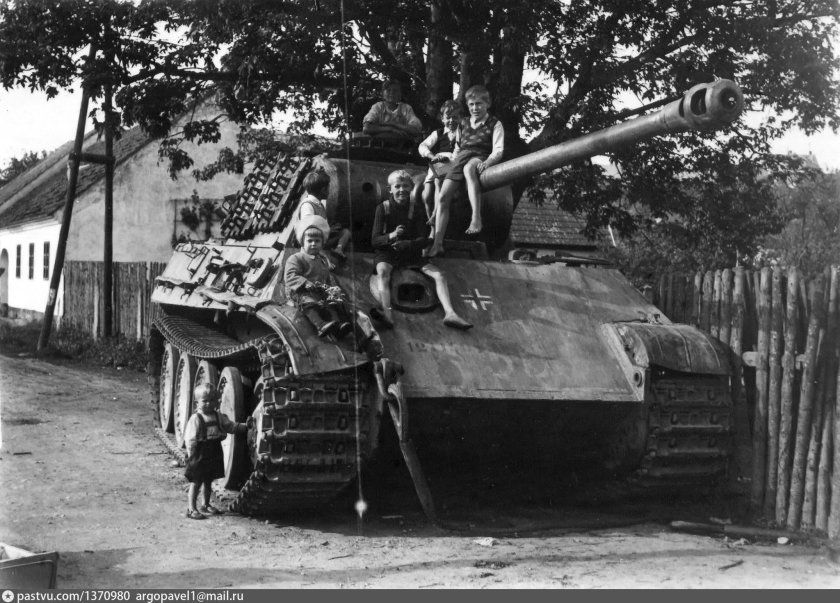 Танк пантера 1945