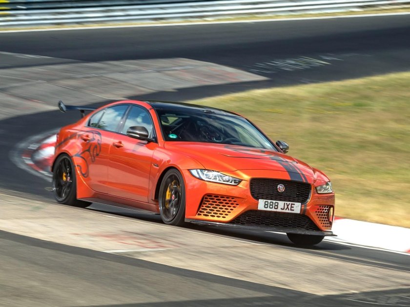 Ягуар xe SV Project 8