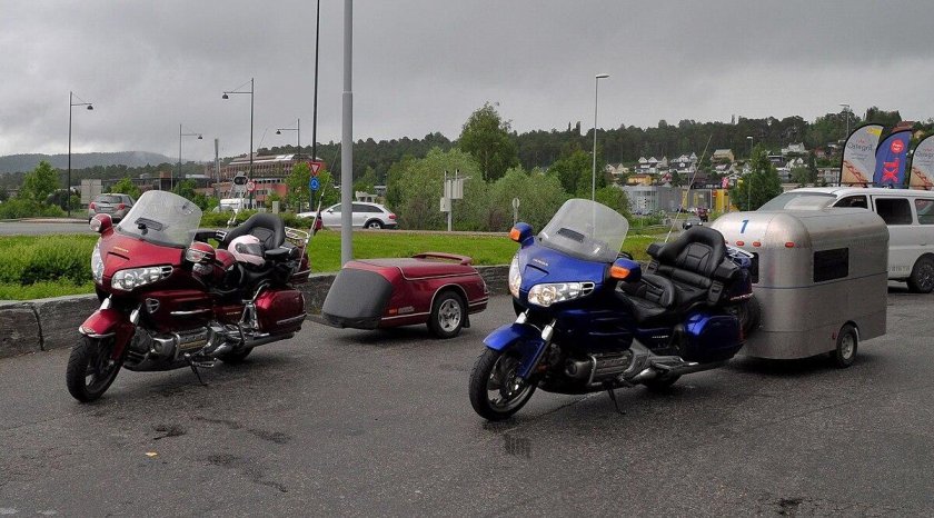 Honda Goldwing 1800 с прицепом