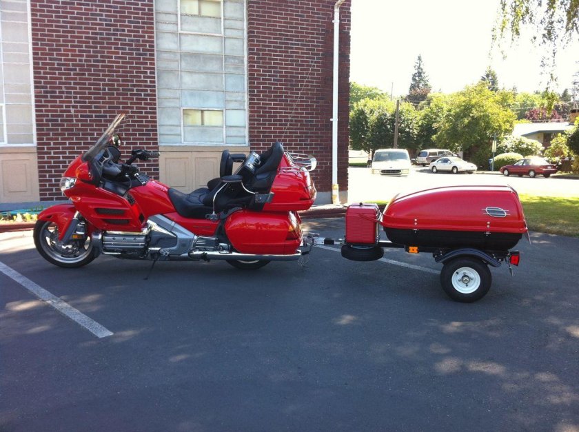 Honda Goldwing 1800 с прицепом
