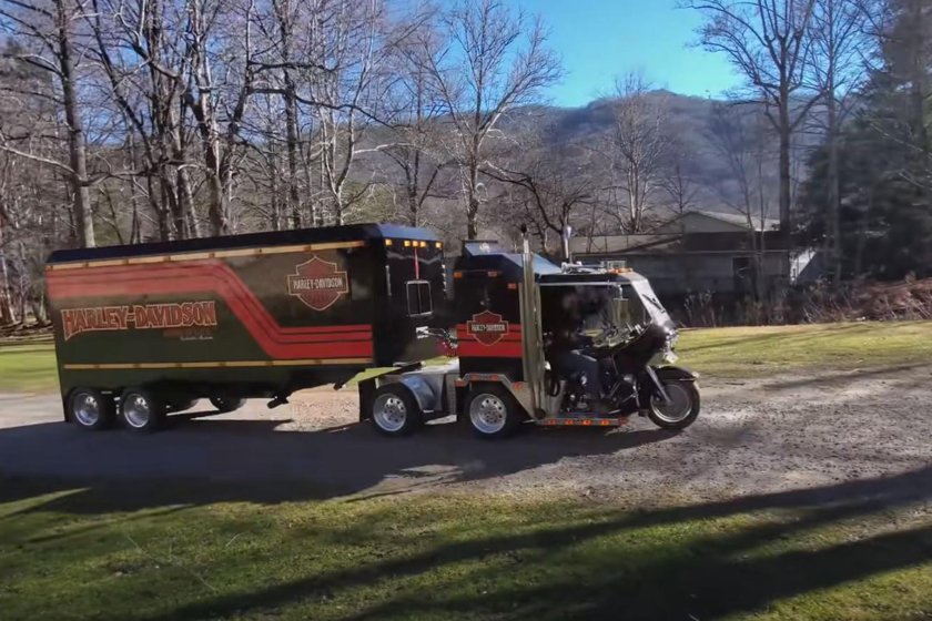 Харлей Дэвидсон трицикл длиномер