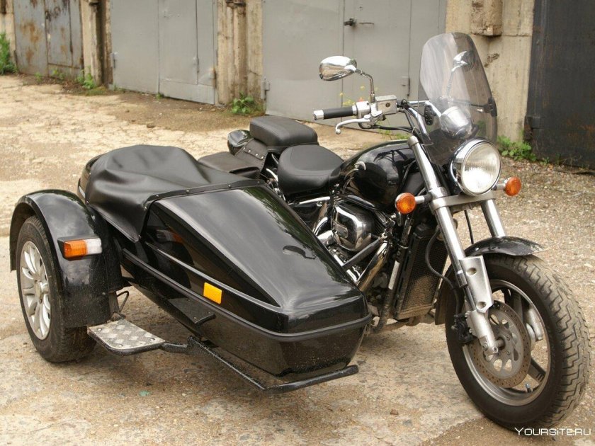 Мотоцикл с боковым прицепом