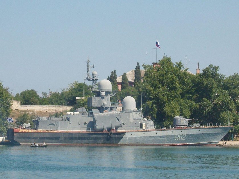 Командир ракетного катера