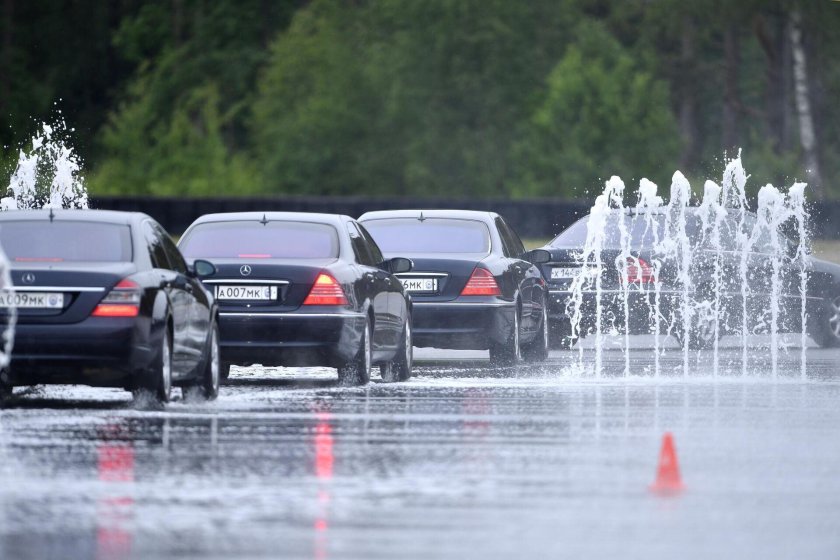Полигон ФСО контраварийное вождение