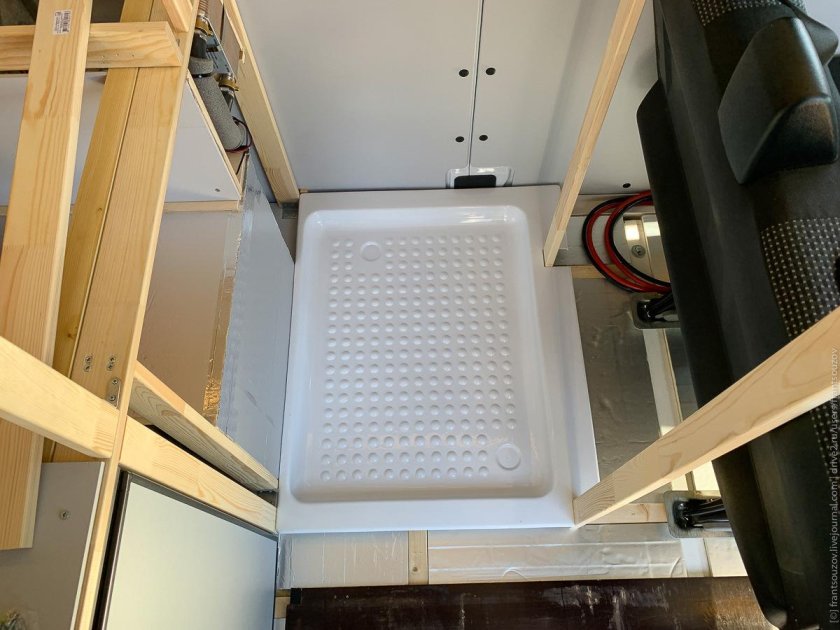 Душевой поддон в автодом