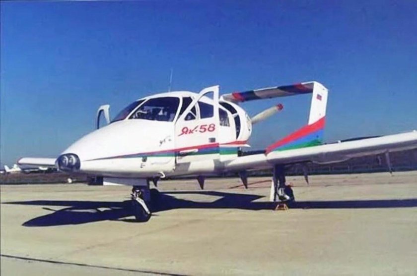 Многоцелевой шестиместный самолет як-58