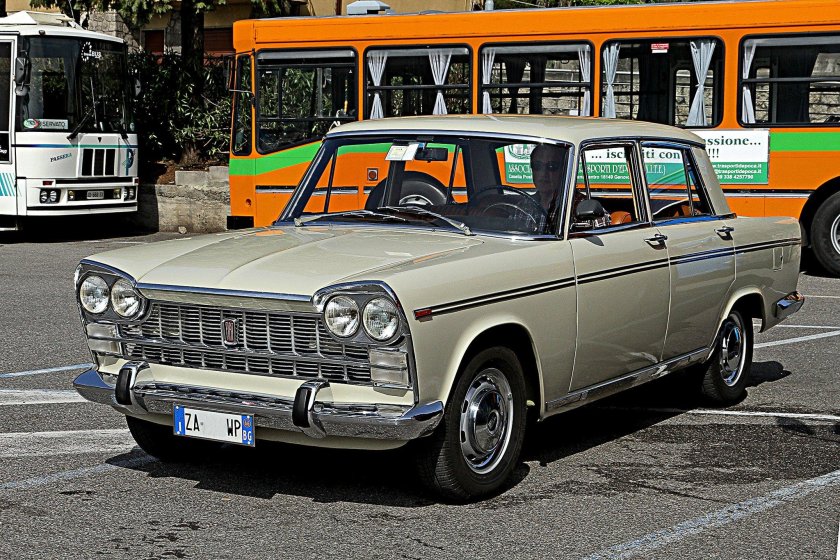 Fiat 2300