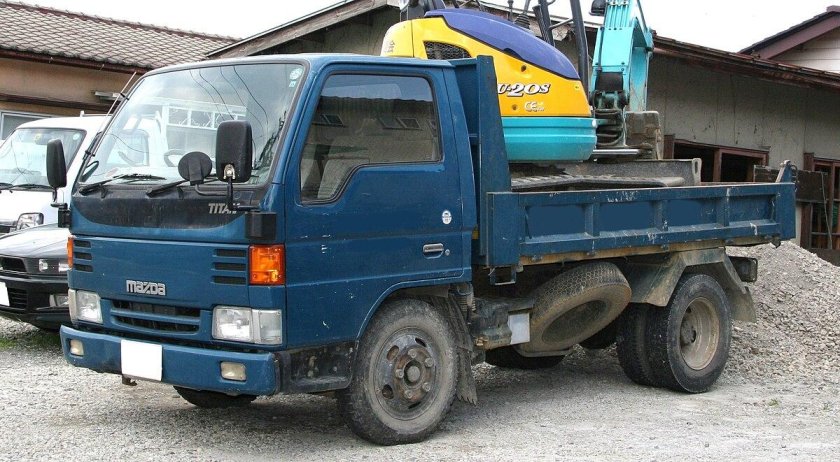 Мазда Титан 2000