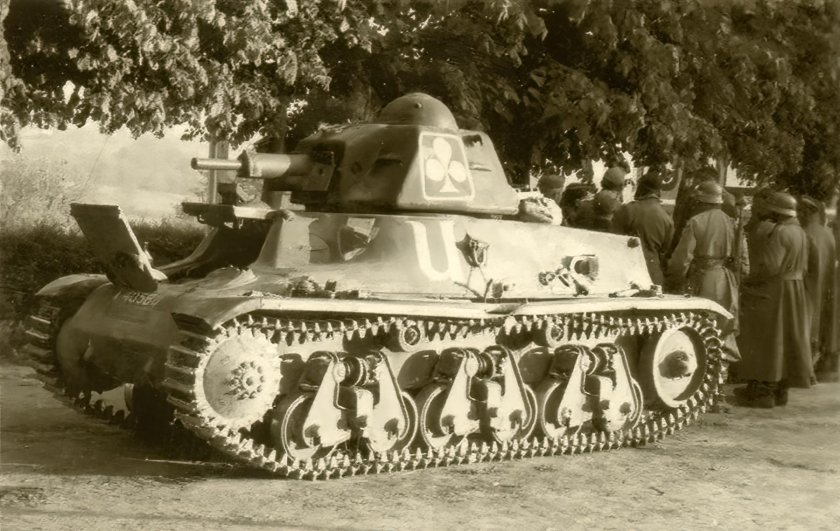 Hotchkiss h39 танк