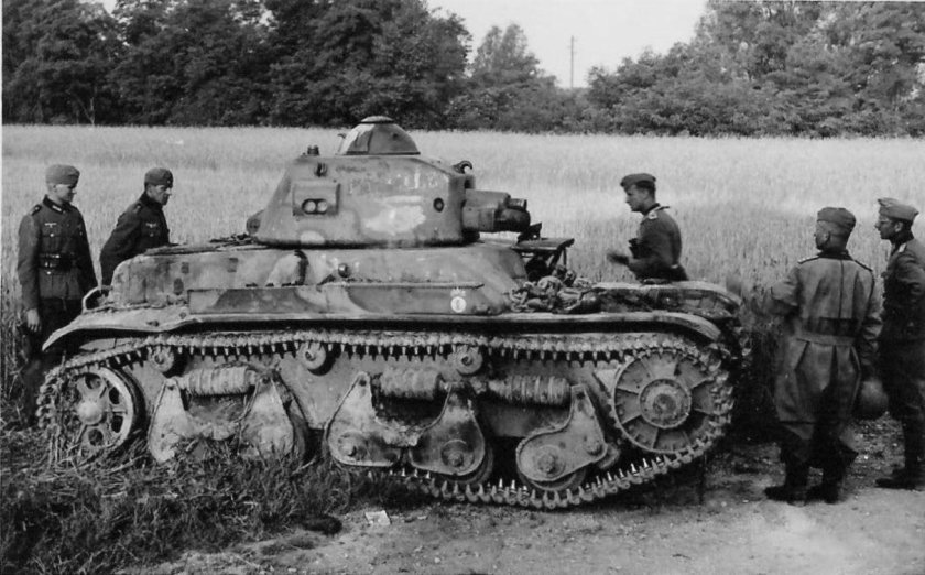 Танк Рено 35