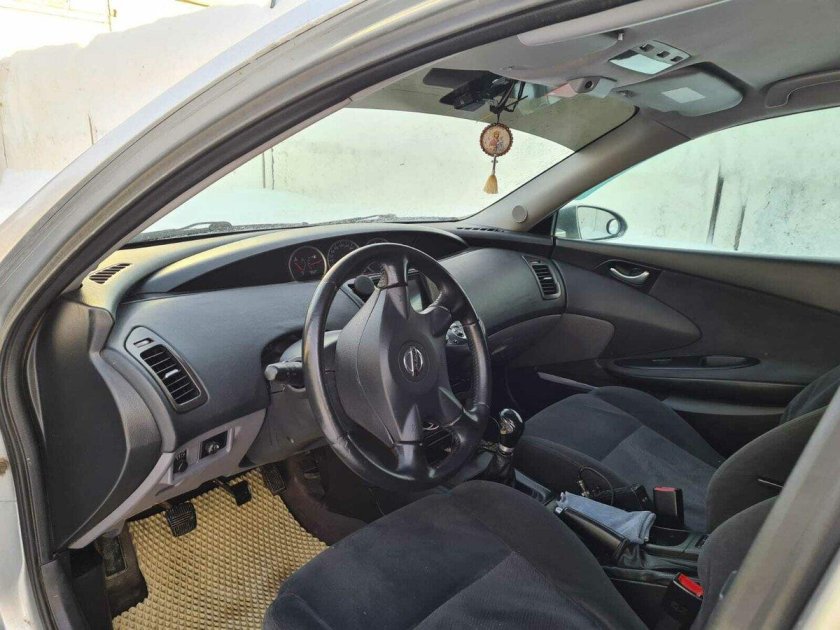 Nissan primera 3 салон