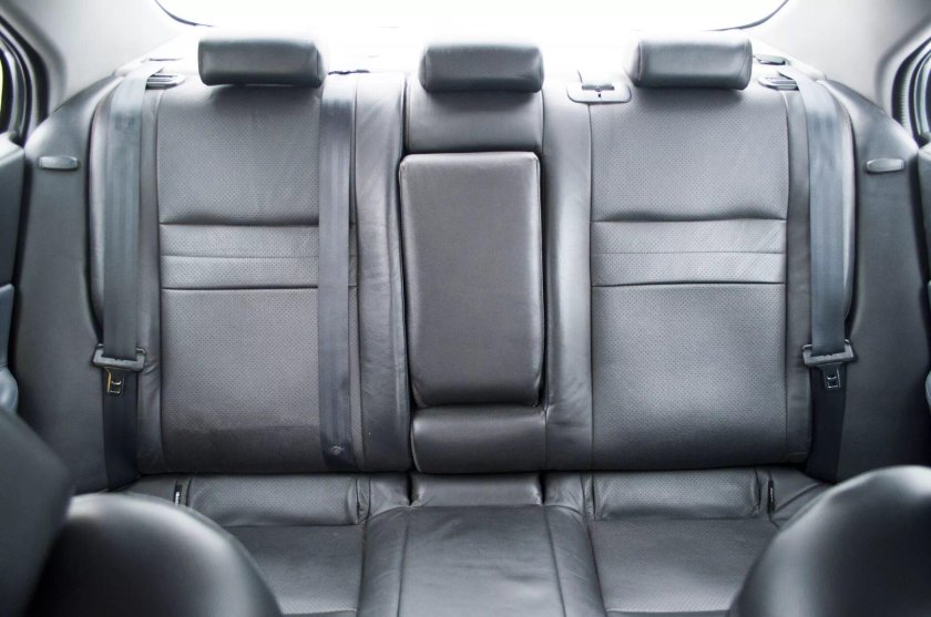 Nissan primera p12 заднее сиденье заднее