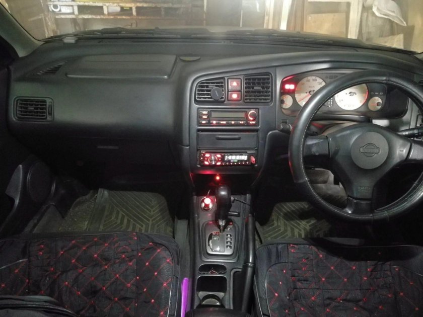 Nissan primera p10 салон