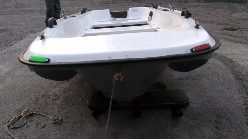 Лодка Кайман 300