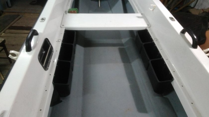 Пластиковая лодка Кайман 300