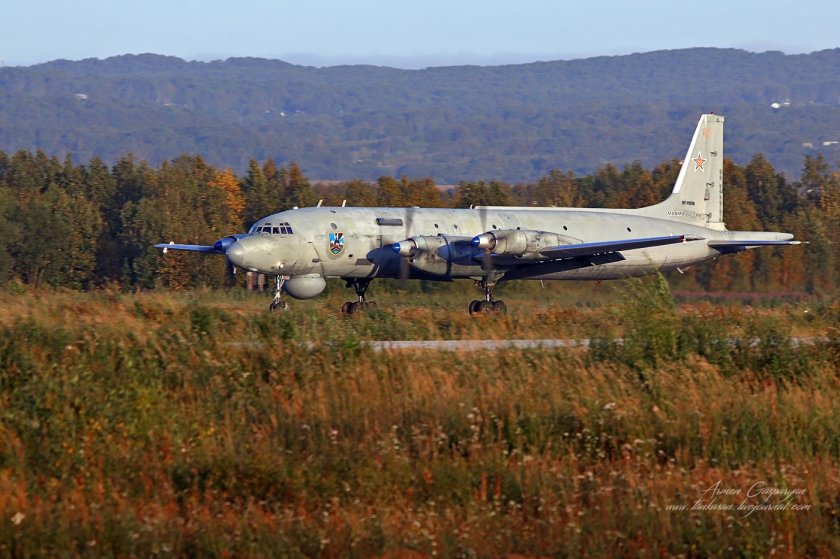 Кабина самолета ил 38