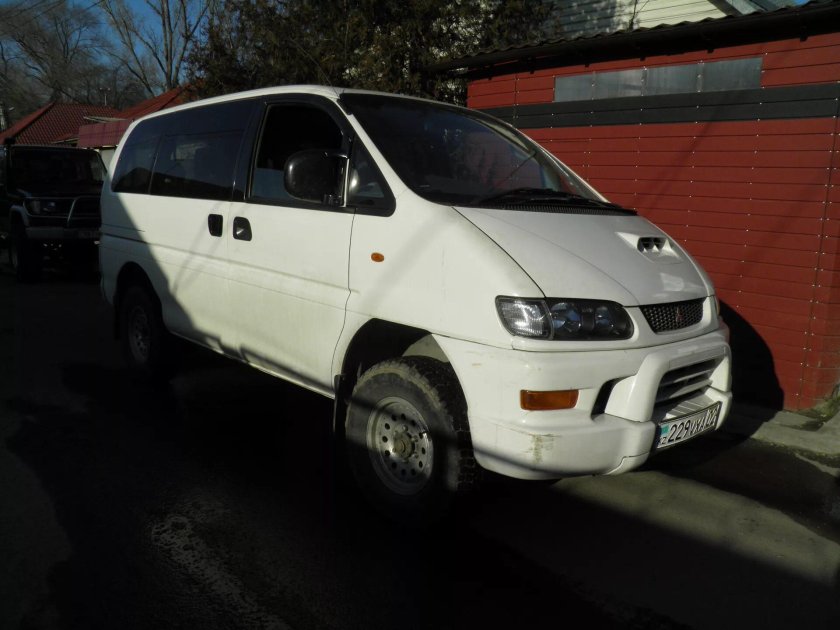 Delica l400 левый руль