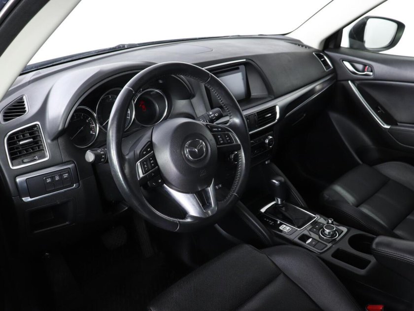 Мазда СХ 5 2017 года салон