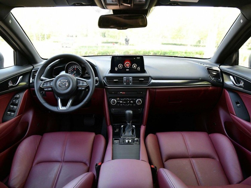 Mazda CX 5 2020 салон