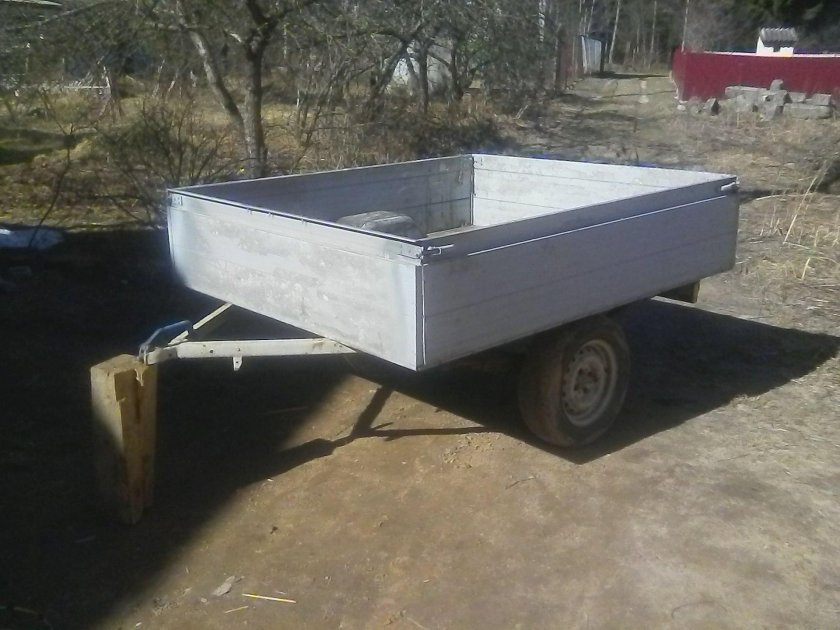 Прицеп зубрёнок 81144