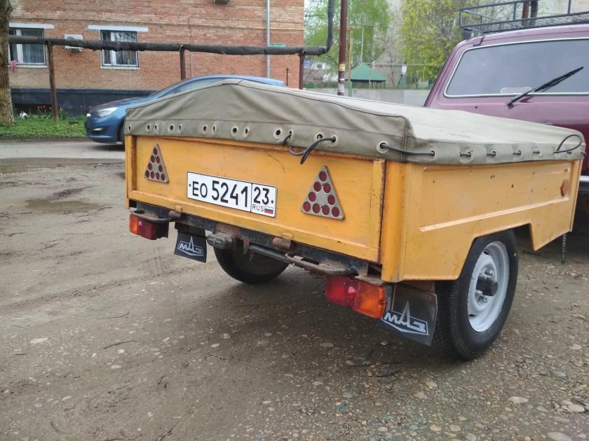 Прицеп МАЗ 8114