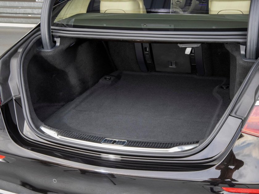 Багажник Мерседес w213