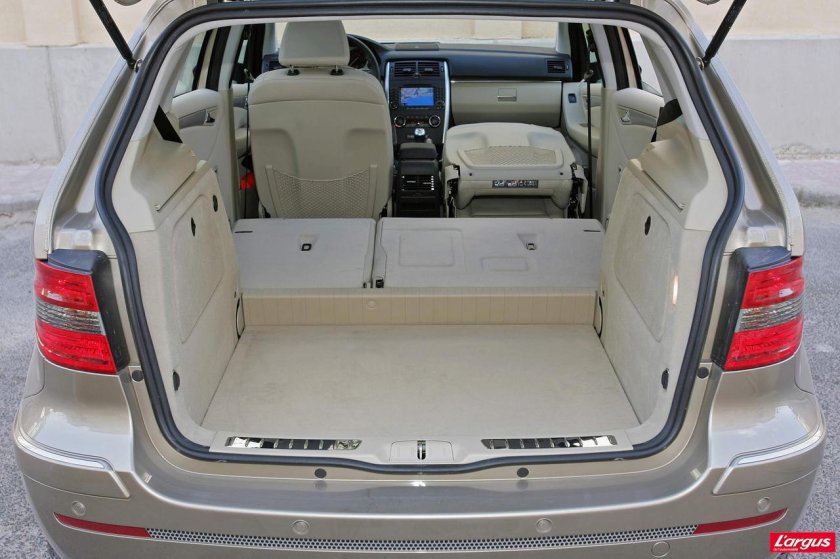 Mercedes b 2007 багажник