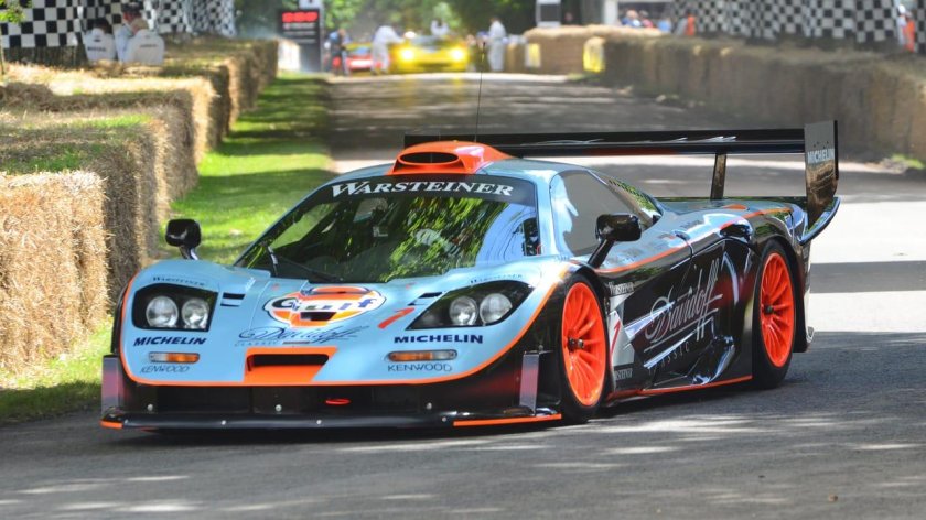 MCLAREN f1 GTR 1995