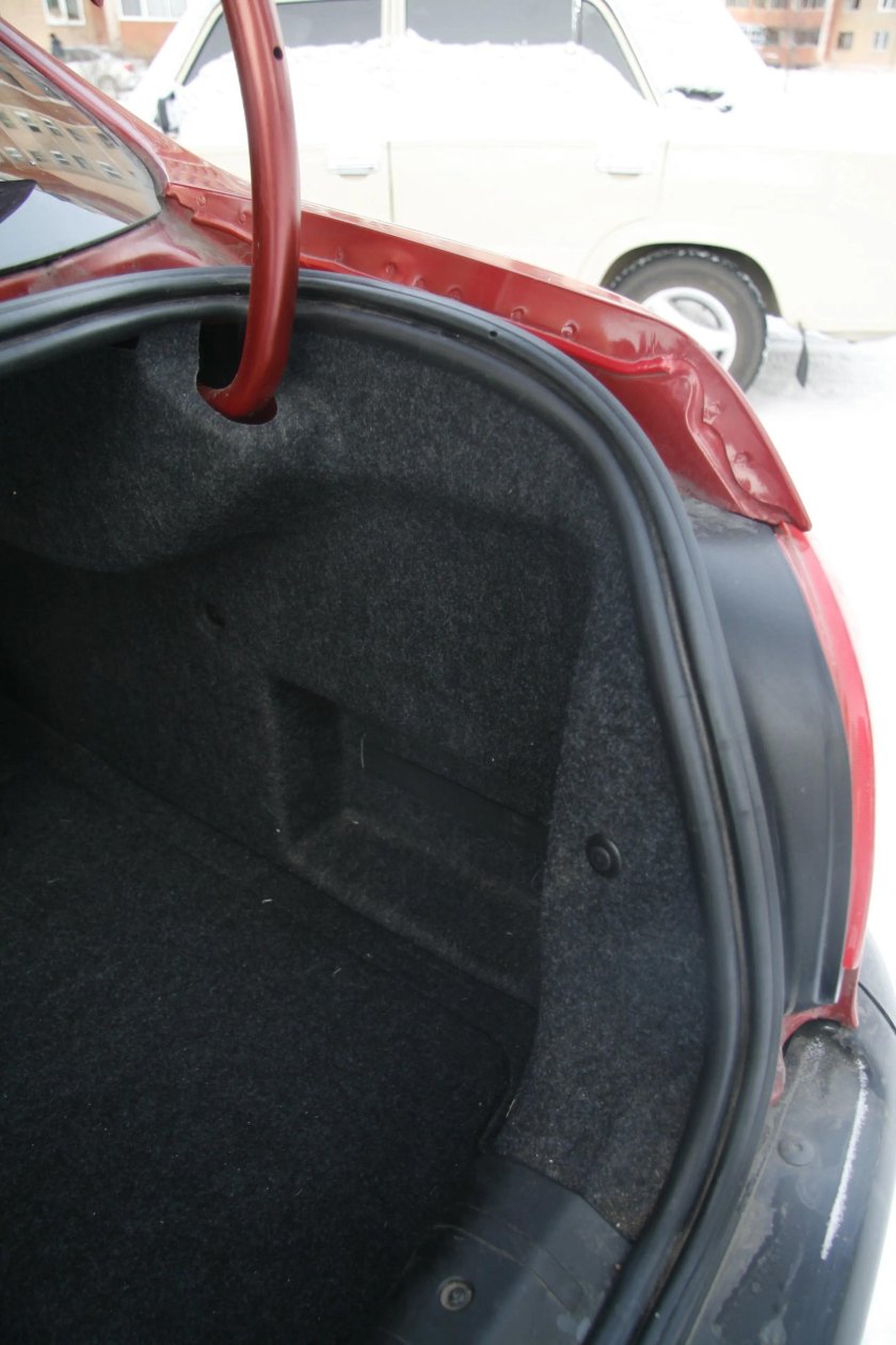 Пежо 206 седан 2008 багажник